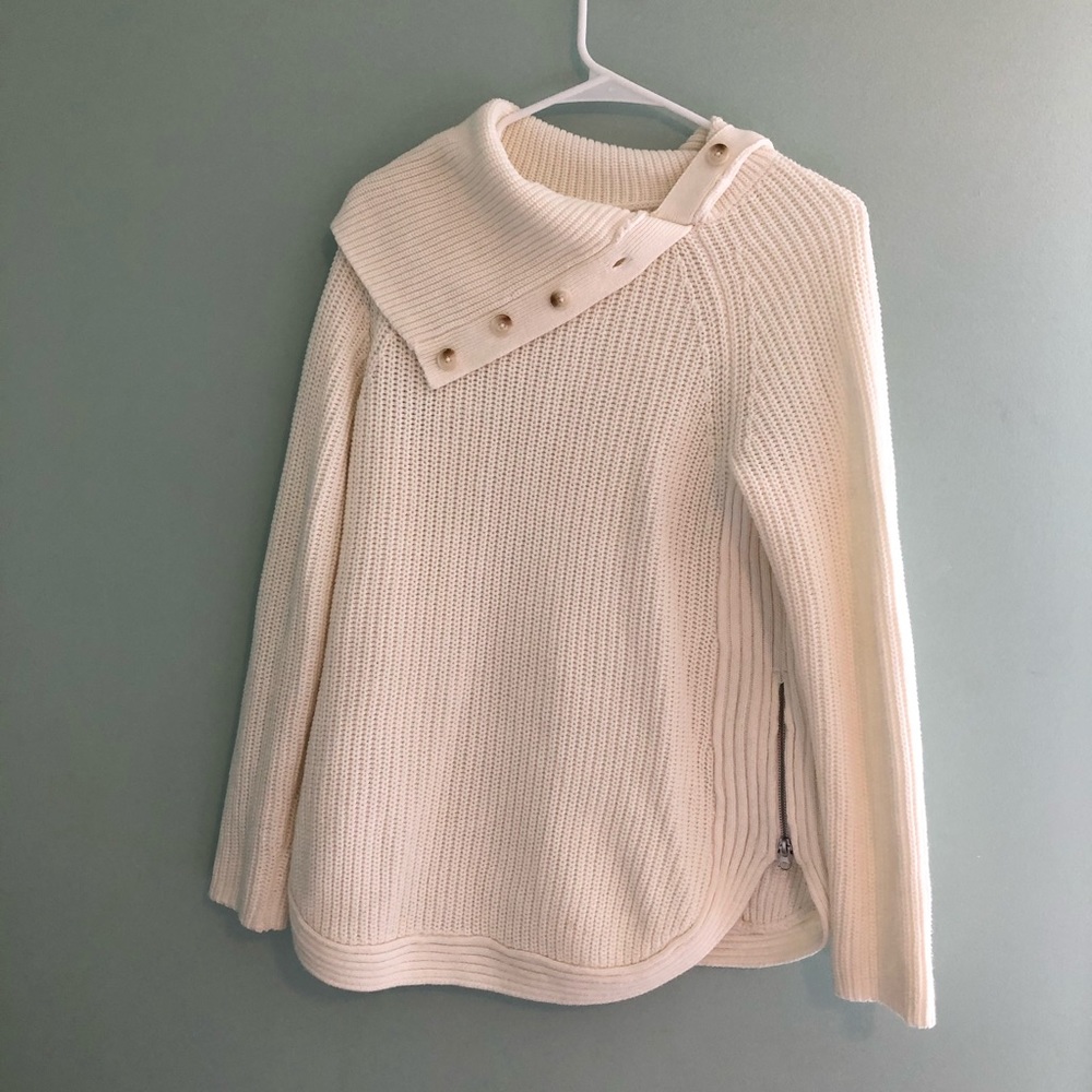 Knit off white long neck sweater
